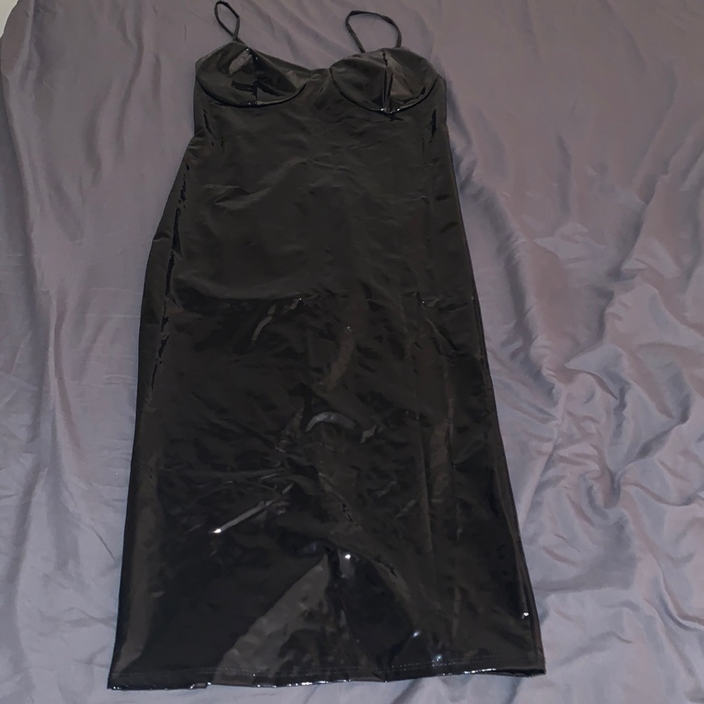 Maxi black latex dress